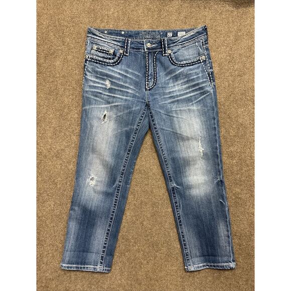 Miss Me Boyfriend Capri Women's Jeans Size 27 Blue Distressed Embroidered Denim - Picture 1 of 13
